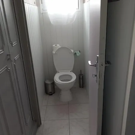 Petite Maison Avec Jardin Prive