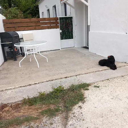 Petite Maison Avec Jardin Prive