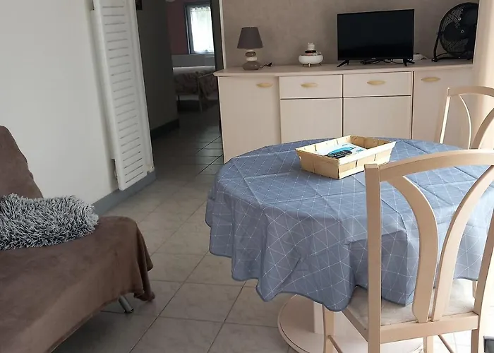 Petite Maison Avec Jardin Privé