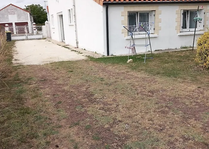 Petite Maison Avec Jardin Privé * Arvert